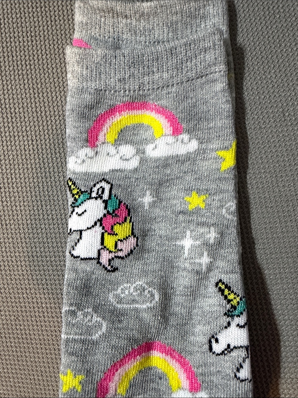 Beverly Hills Polo Club Grey Knee High Socks with Unicorns & Rainbows-size 5-9